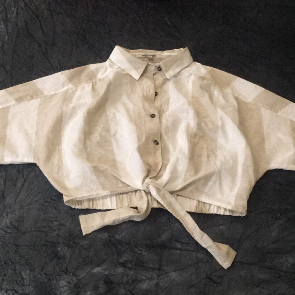 Cropped button up